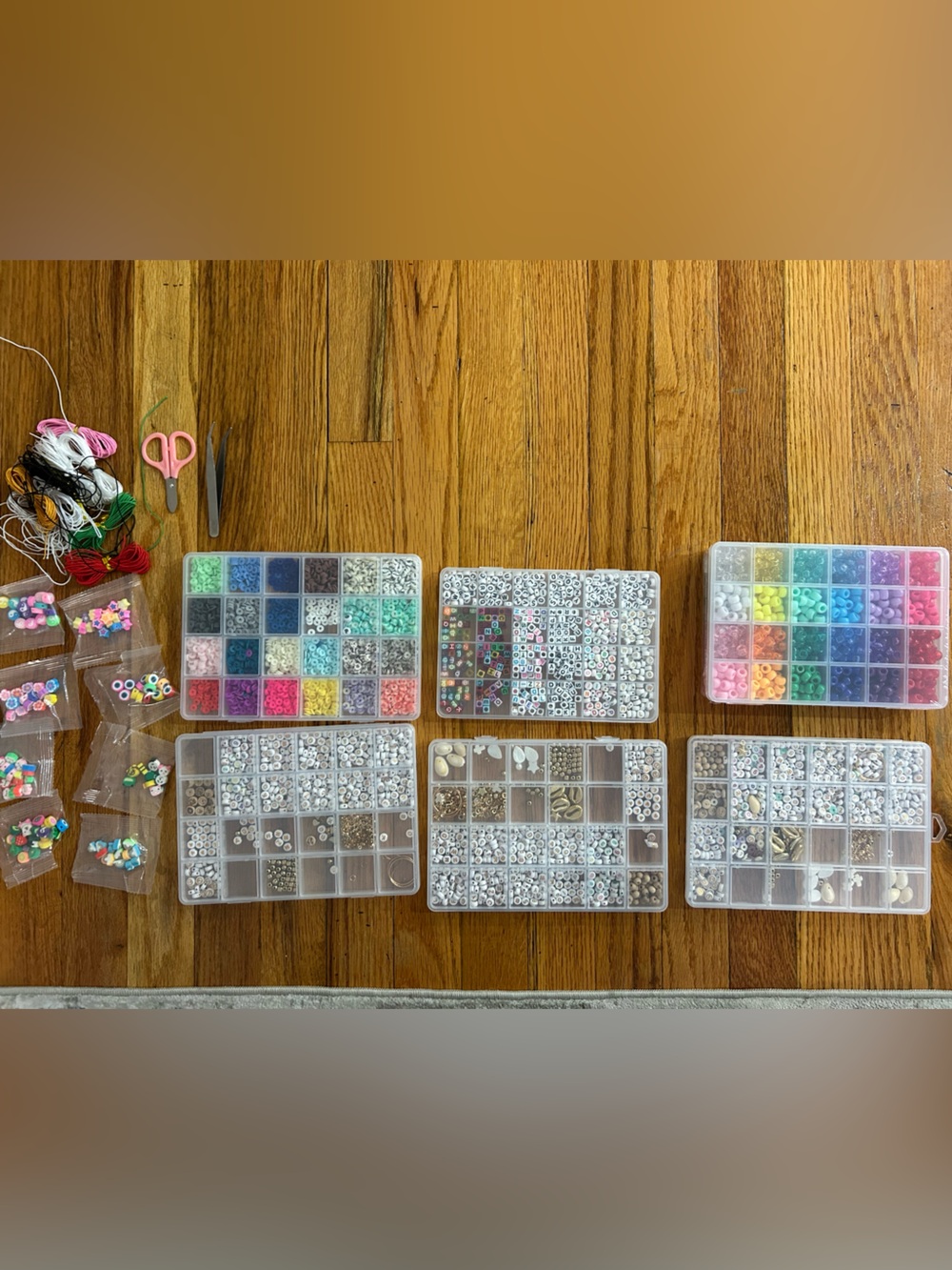 NEW AND USED Bead and Jewelry-Making Kit — Multicolor Beads